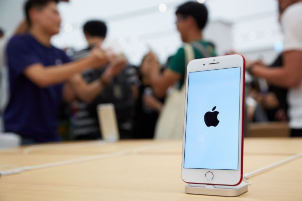 蘋(píng)果iPhone新機(jī)NAND Flash供貨缺口達(dá)3成　 東芝、SK海力士難滿(mǎn)足　只能看三星臉色